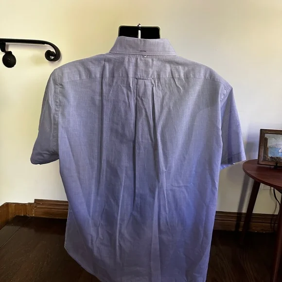 Men's Light Blue Casual Button Down Shirt - Picture 3 of 4